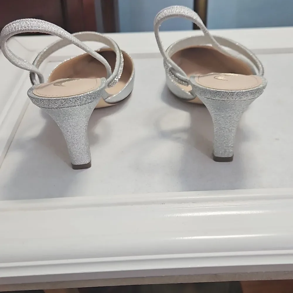 Nina Billie Silver Glitter Heels Size 7.5M